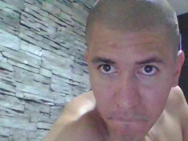 Sexylatin64