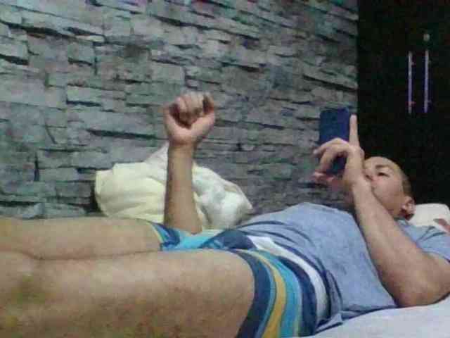 Sexylatin64