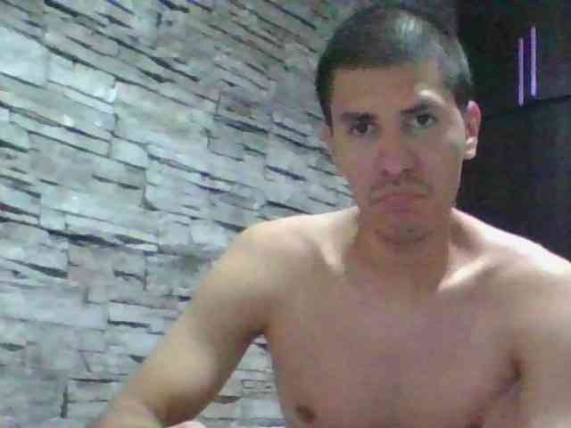Sexylatin64