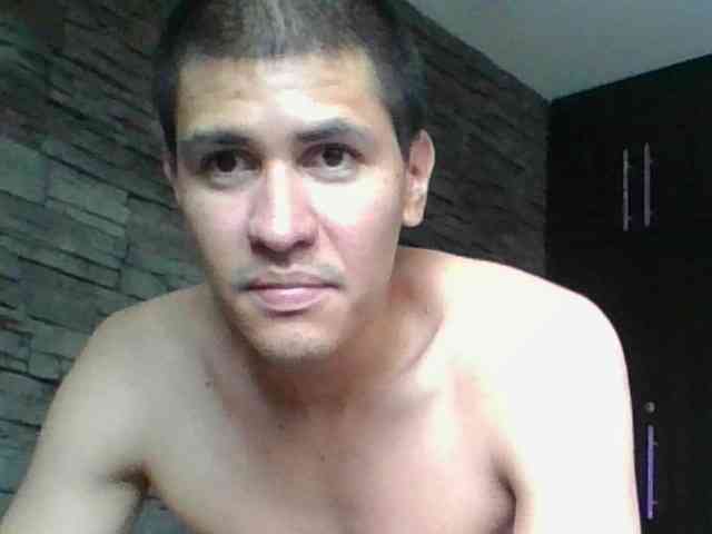 Sexylatin64