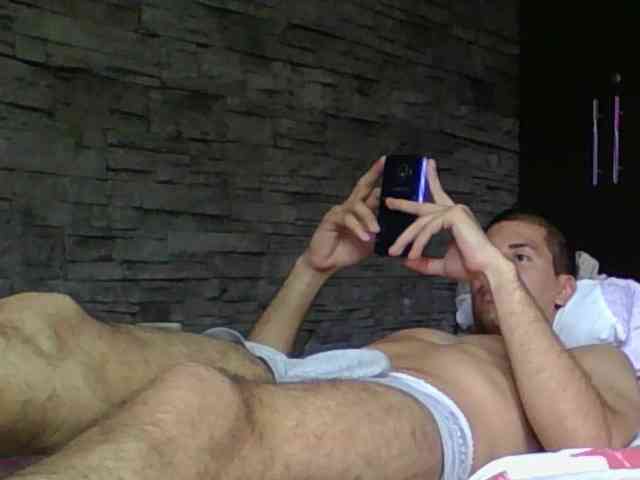 Sexylatin64