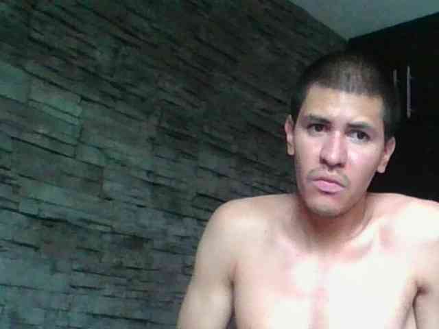 Sexylatin64