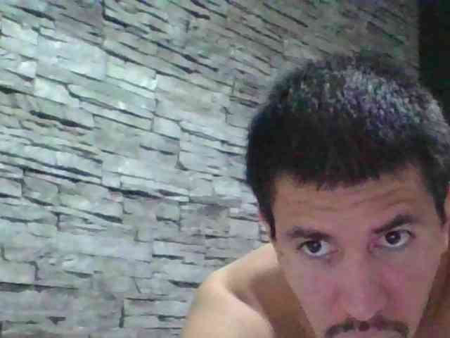 Sexylatin64