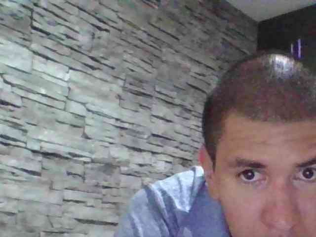 Sexylatin64