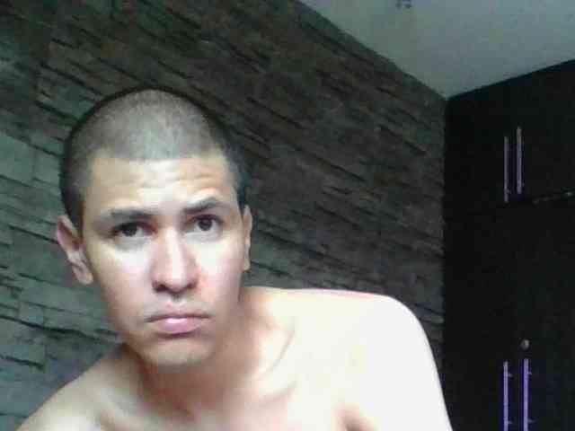 Sexylatin64