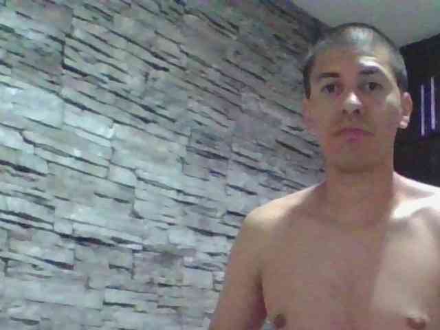 Sexylatin64