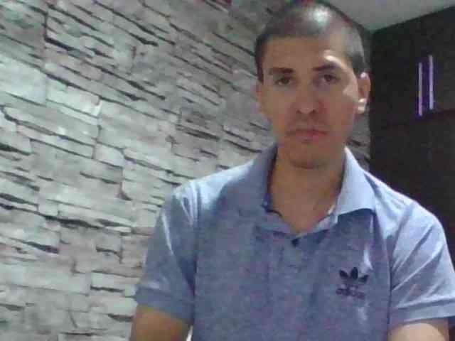 Sexylatin64