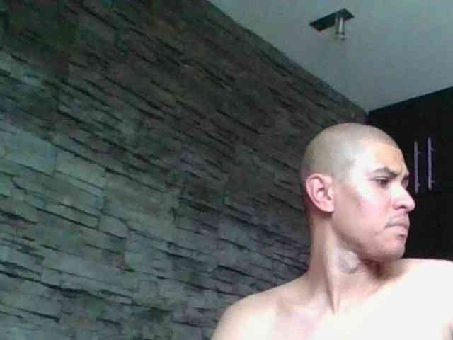 Sexylatin64
