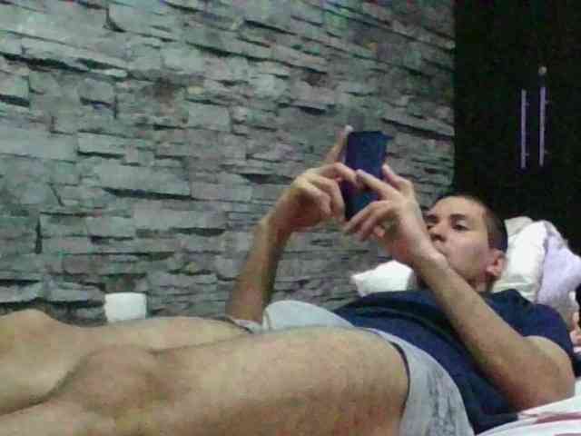Sexylatin64