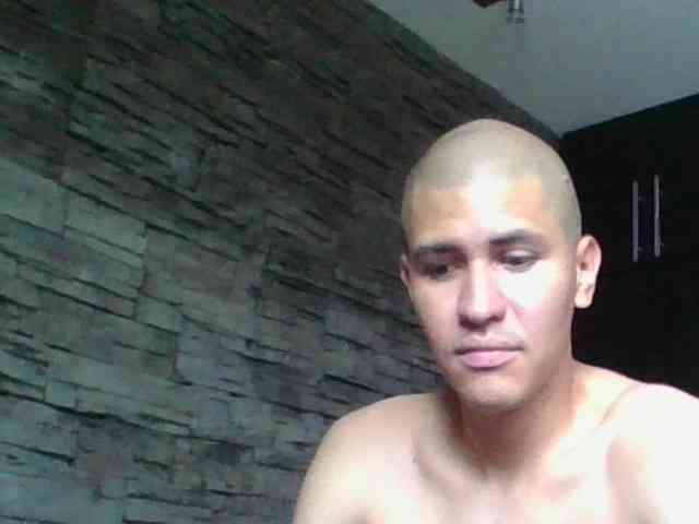 Sexylatin64