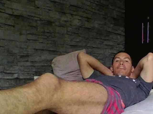 Sexylatin64