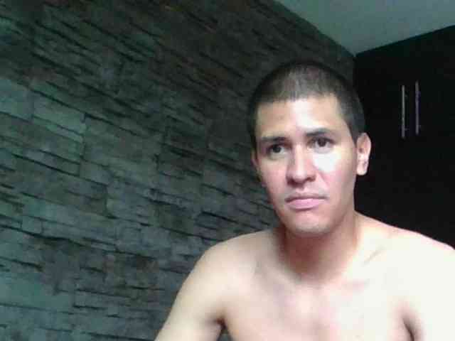 Sexylatin64