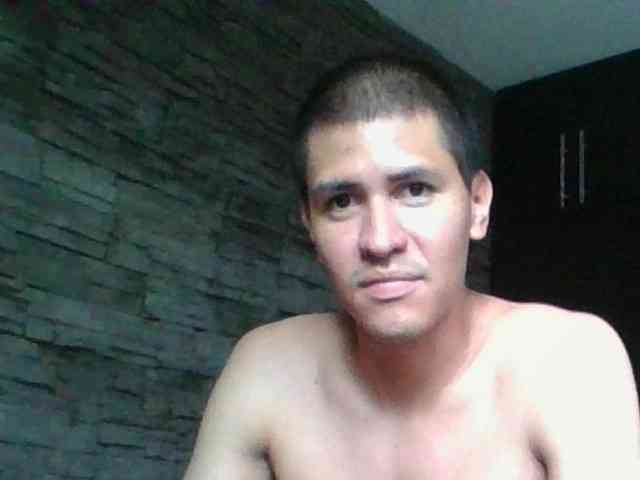Sexylatin64
