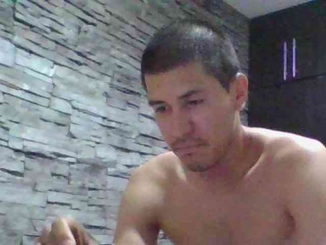 Sexylatin64