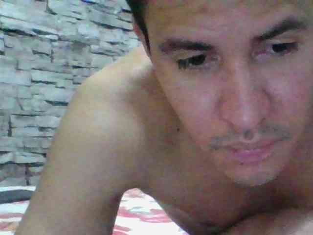 Sexylatin64