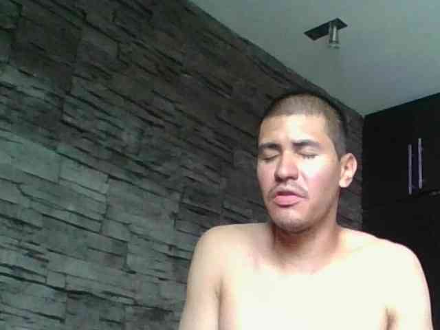 Sexylatin64