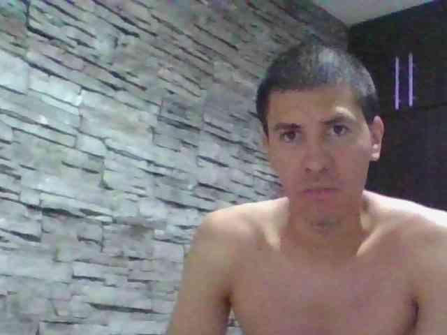 Sexylatin64