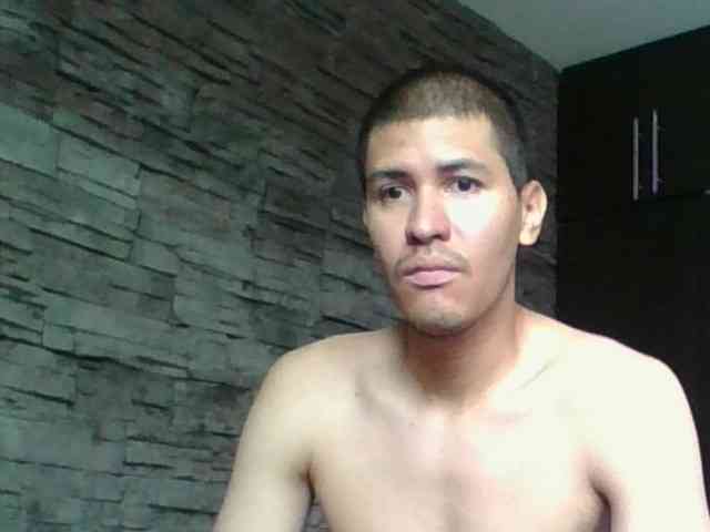 Sexylatin64