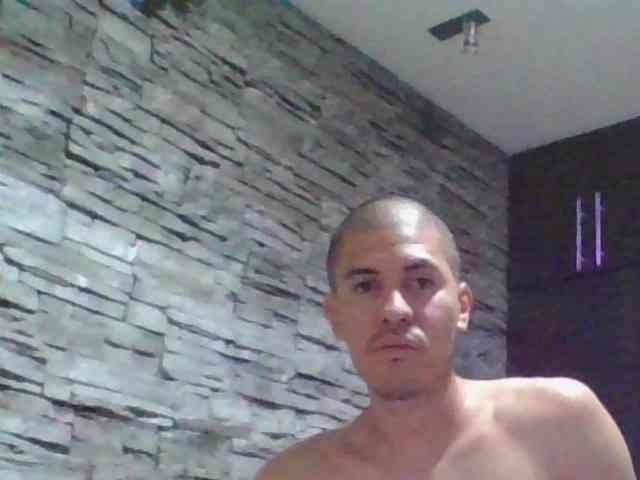 Sexylatin64