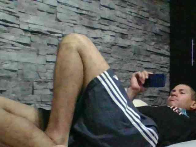 Sexylatin64