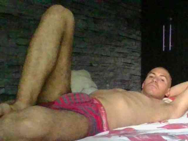 Sexylatin64