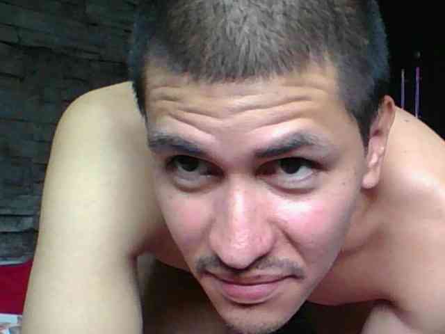 Sexylatin64