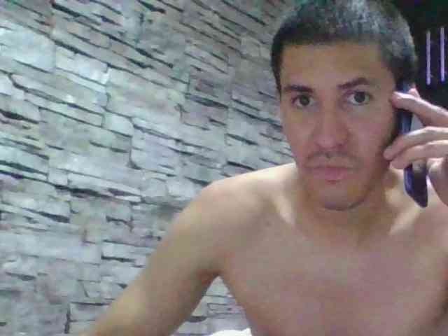 Sexylatin64