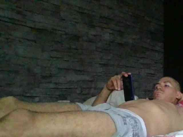 Sexylatin64