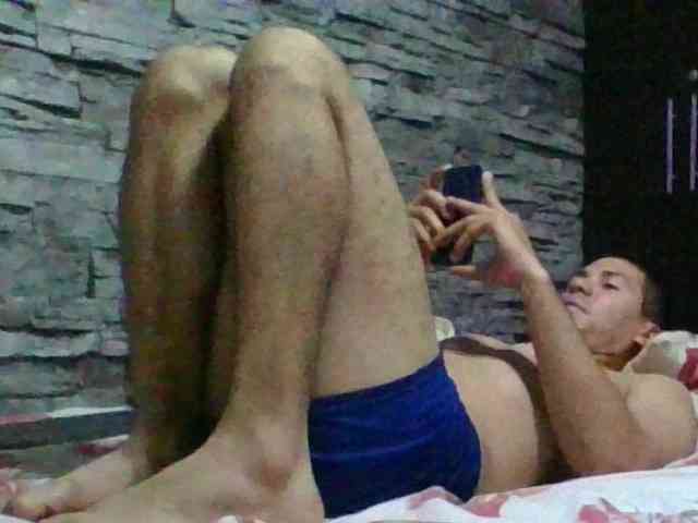 Sexylatin64