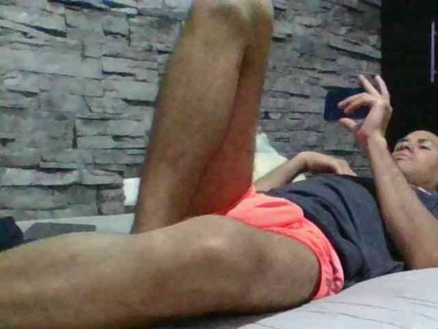 Sexylatin64
