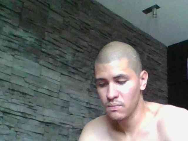 Sexylatin64