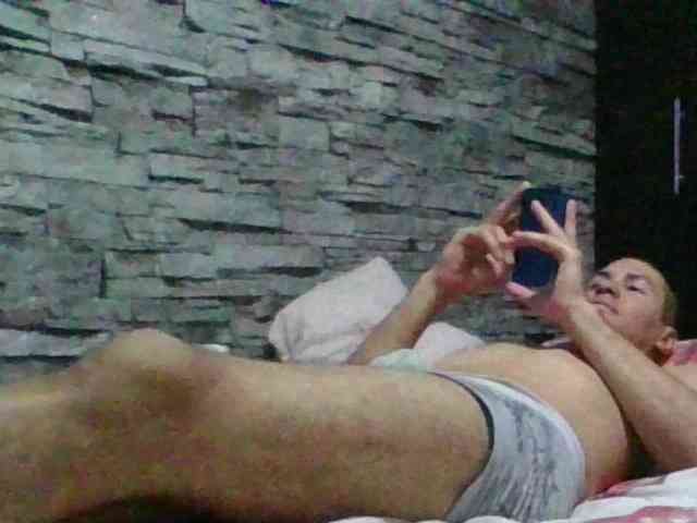 Sexylatin64
