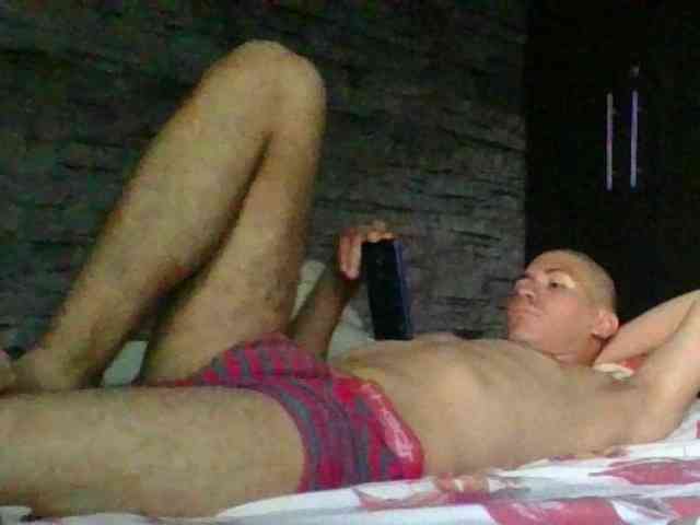Sexylatin64