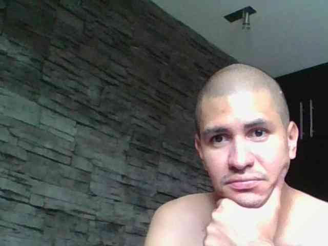 Sexylatin64