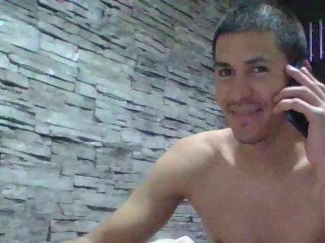 Sexylatin64