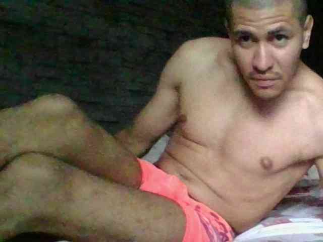 Sexylatin64