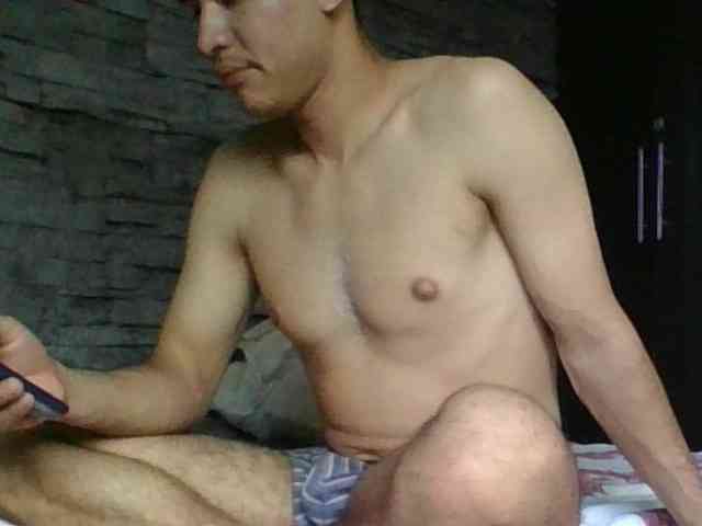 Sexylatin64