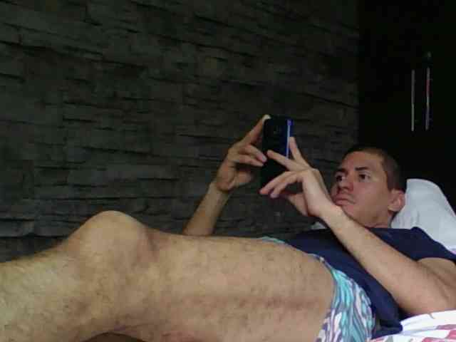 Sexylatin64