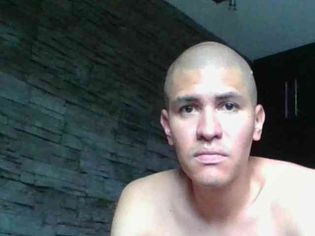Sexylatin64