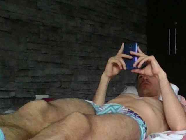 Sexylatin64