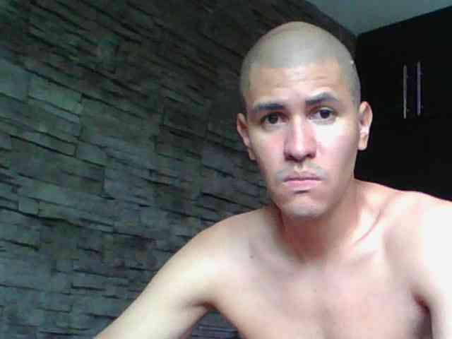 Sexylatin64