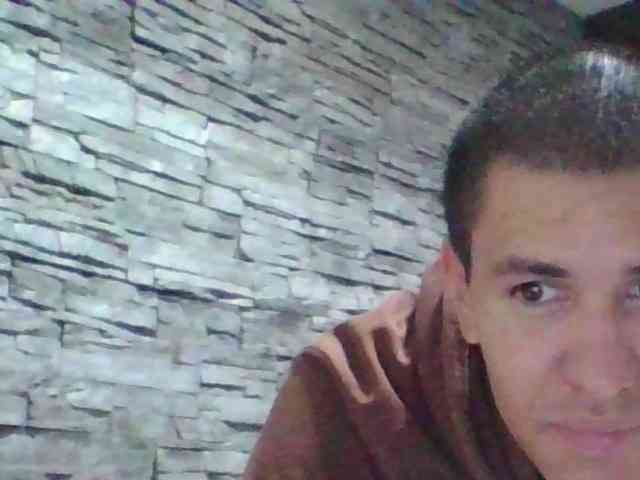Sexylatin64