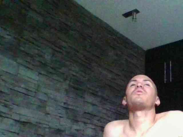 Sexylatin64