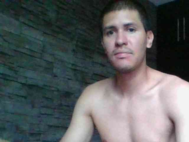 Sexylatin64