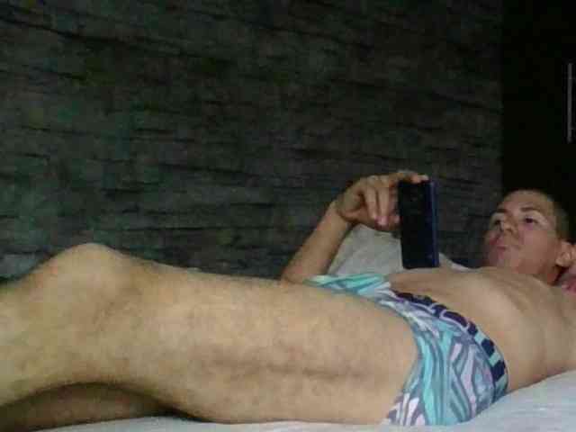 Sexylatin64
