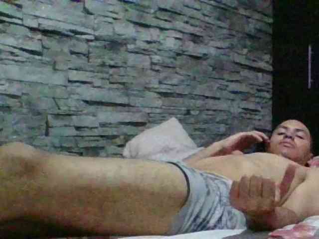 Sexylatin64