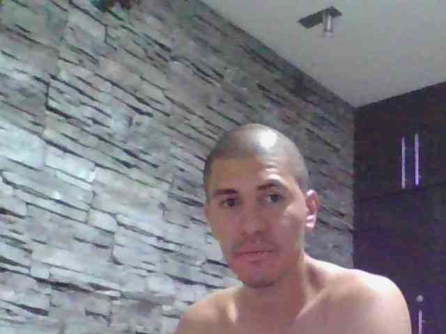Sexylatin64