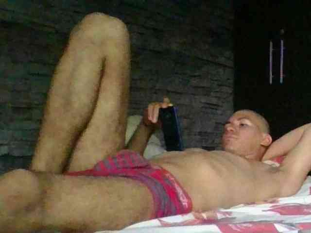 Sexylatin64