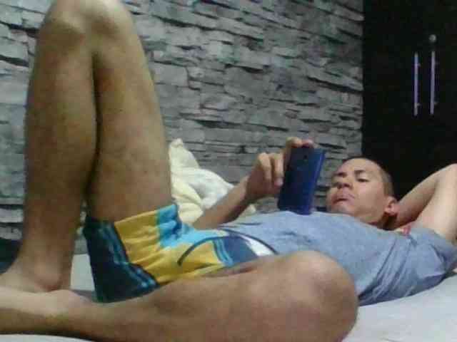 Sexylatin64