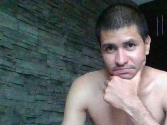 Sexylatin64